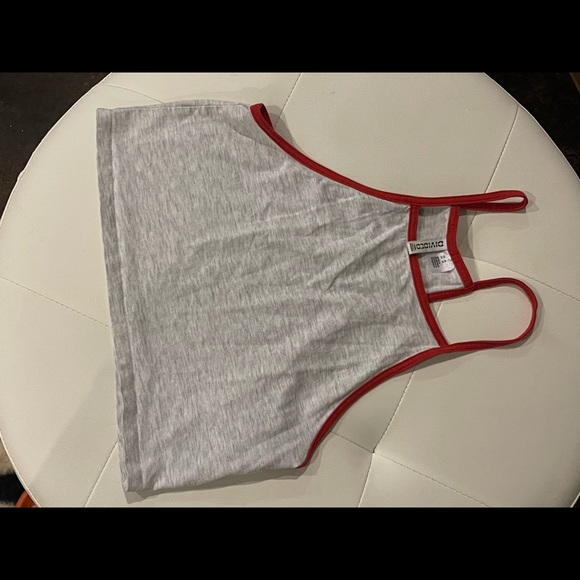 Tank - Picture 4 of 4